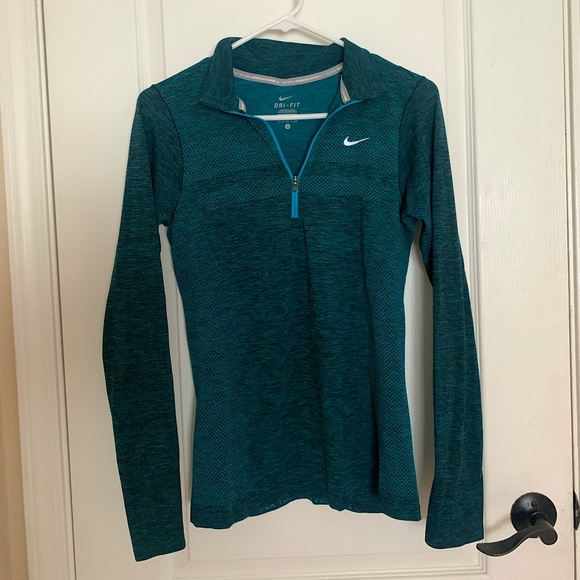 Nike Dri-Fit Women’s Running Quarter Zip Top - Size Small - Picture 2 of 7